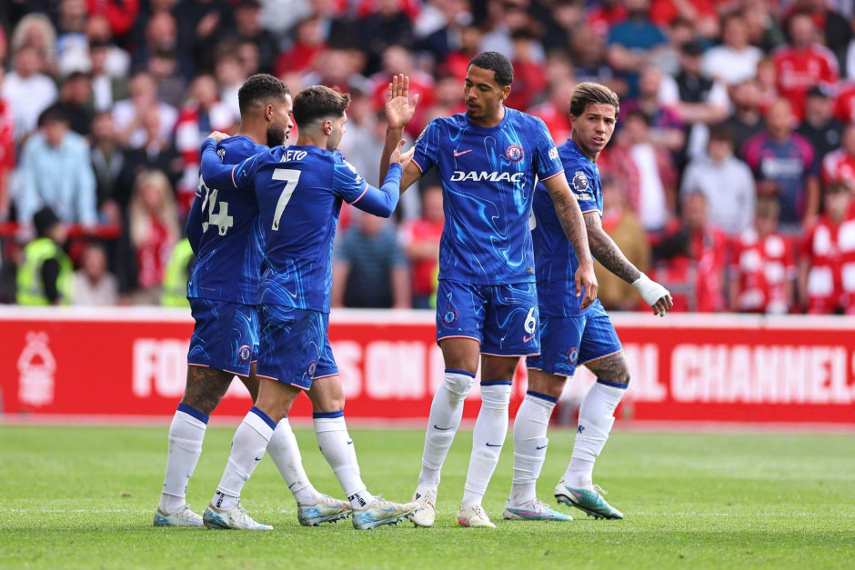 德扑诈唬平衡：过多与过少同样致命。（德扑诈唬的拿捏：过度或不足同样致命）